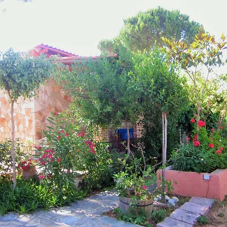 Artemis Vassilikos 公寓式酒店 3*